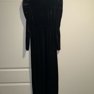 Elegant Black Velvet Dress